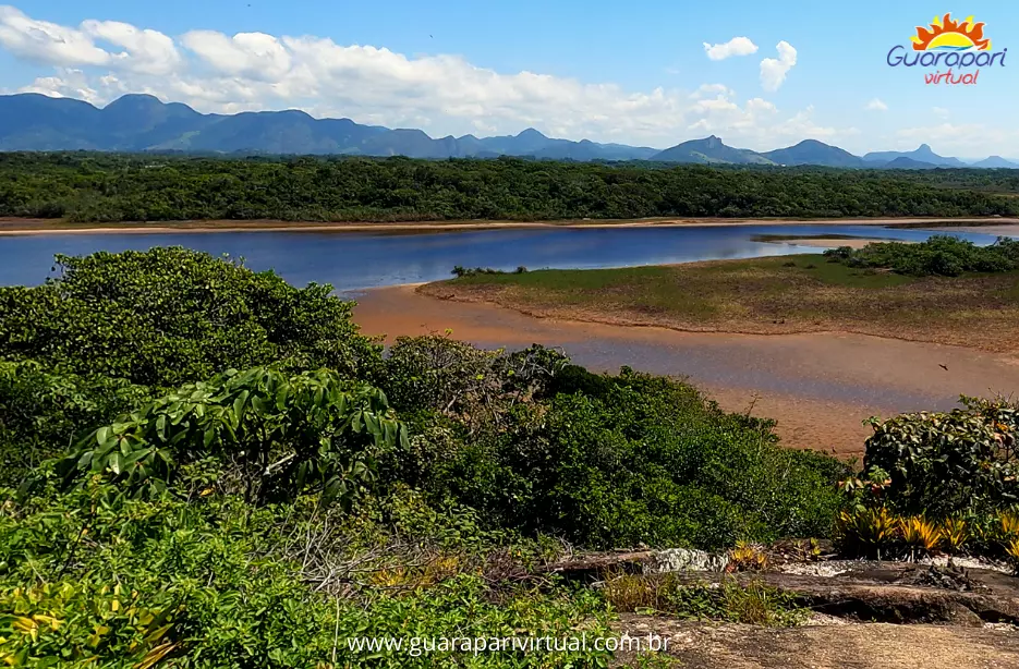Vista do mirante da Lagoa de Cara&iacute;s, Guarapari - ES