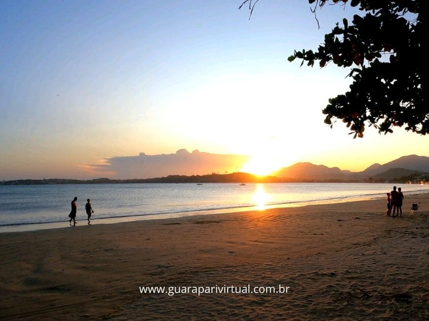 Pôr do sol na Praia de Santa Mônica