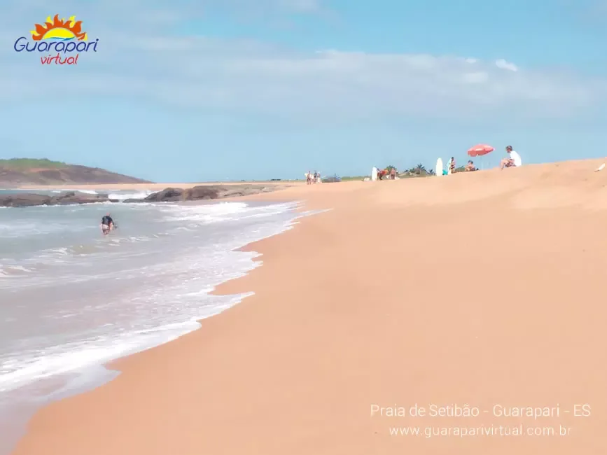 Praia de Setibão, em Guarapari: o point do surfe