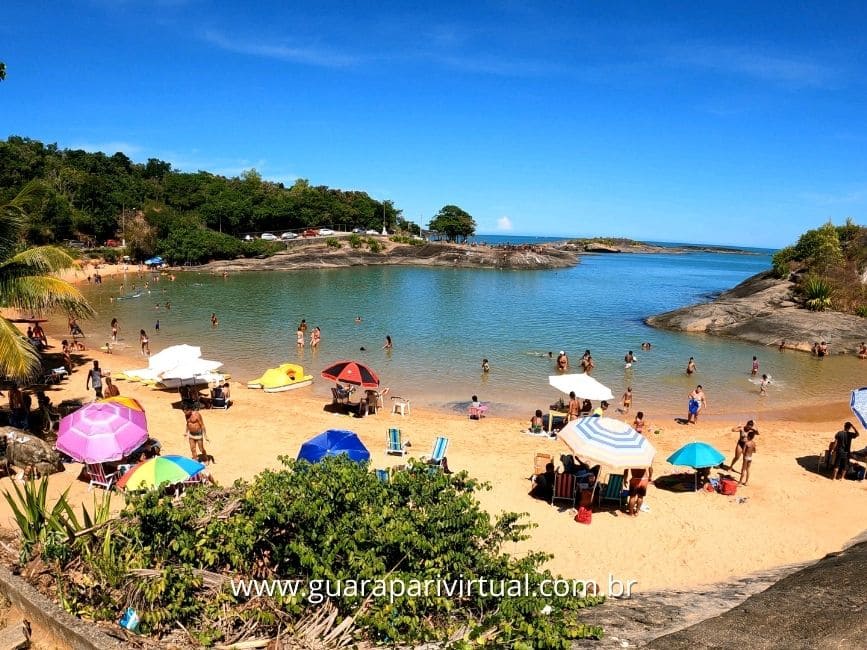 Praia de Una, a Praia do Camping, em Setiba, Guarapari, ao lado do Camping Clube do Brasil